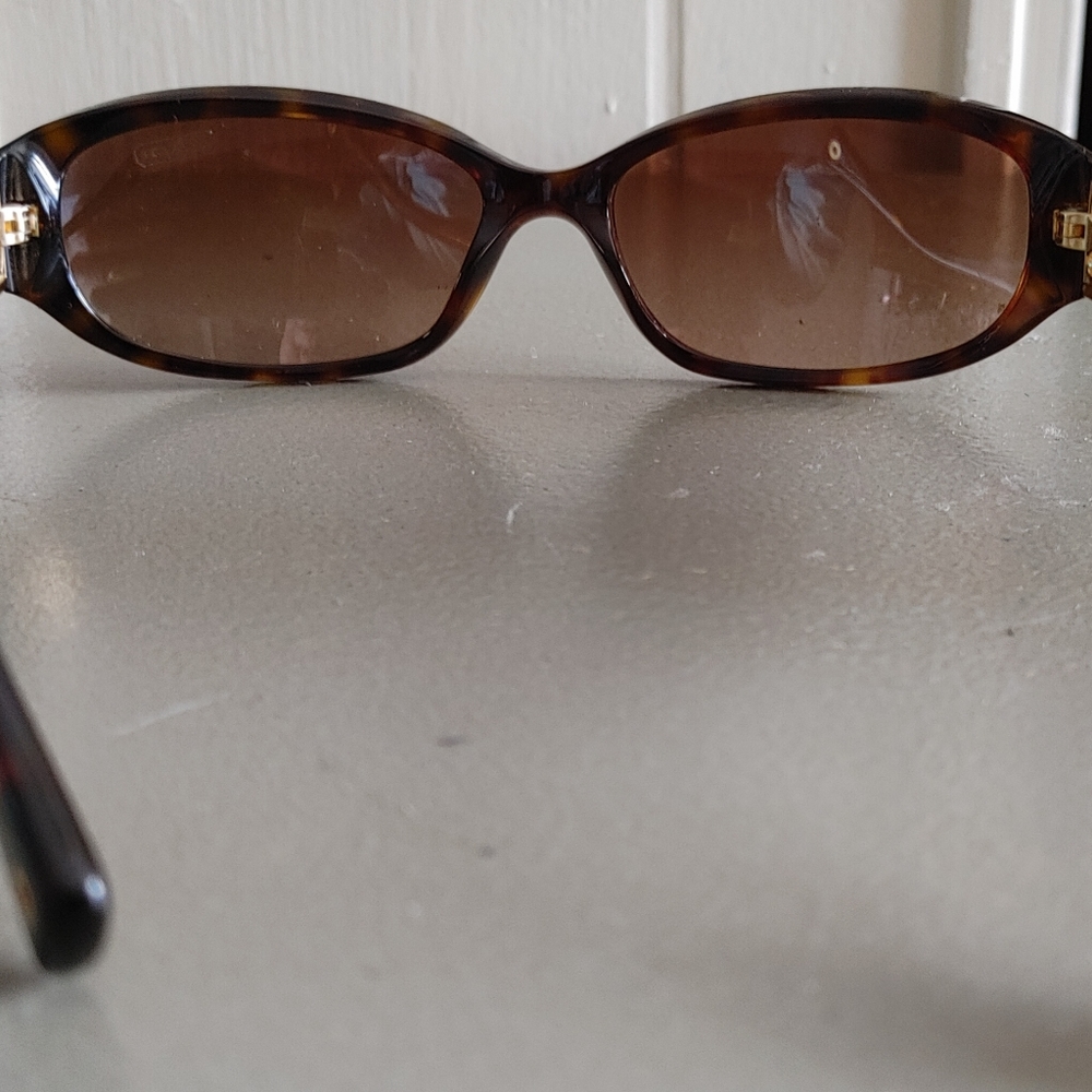 Coach sunglasses - Picture 2 of 5